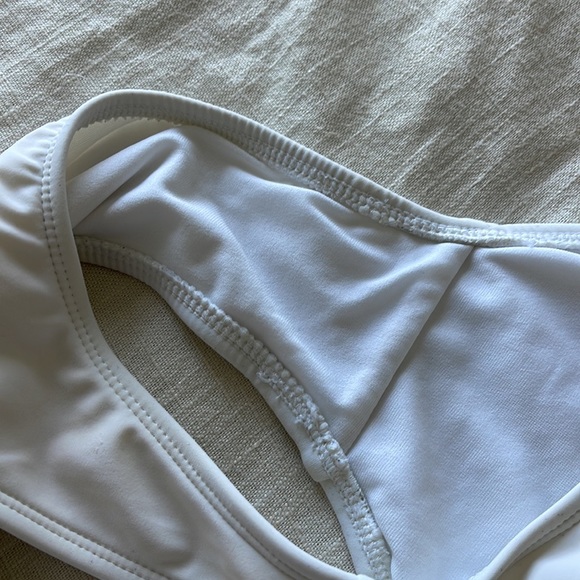 White bikini bottoms - Picture 3 of 3